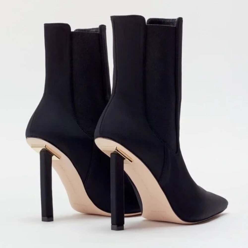 Good American High Kickstand Neoprene Bootie Stiletto - Picture 2 of 8